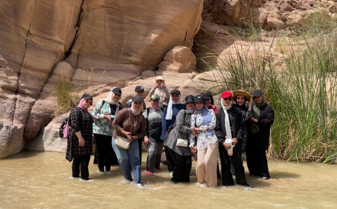 مركز شابات الطيبة ينفذ نشاط مسار مائي سياحي في وادي الحسا