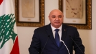 الرئيس اللبناني يصل مصر لبحث الدعم الاقتصادي والعسكري