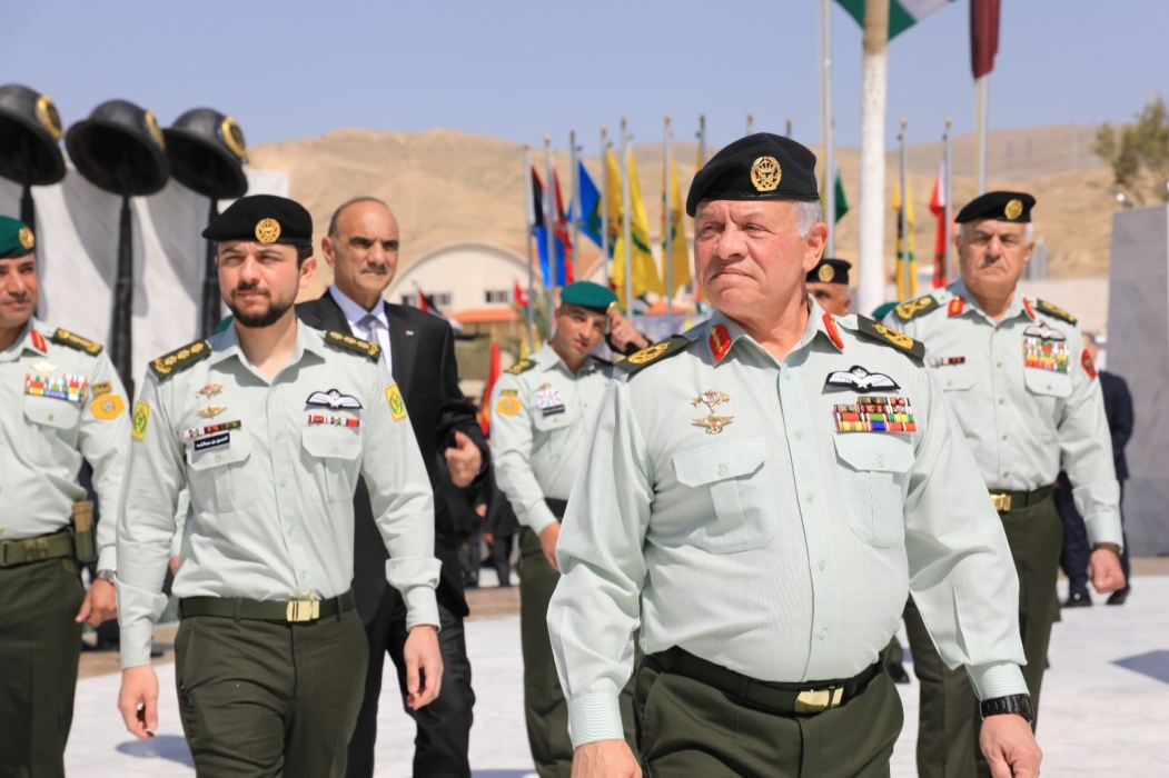 الشيخ فيصل المقيبل السرحان يهنئ الملك وولي عهده بعيد الاستقلال