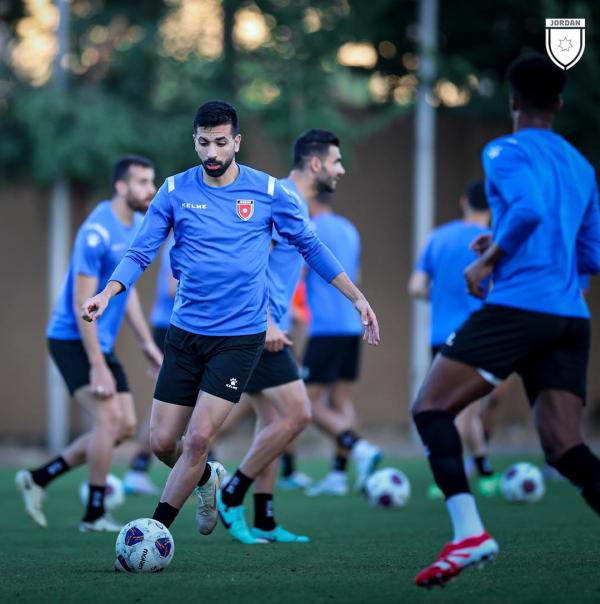 المنتخب الوطني يغادر إلى الدمام
