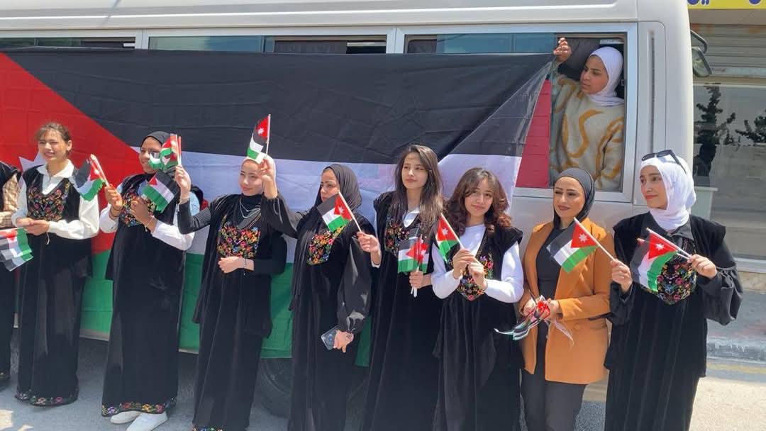 مديرية شباب الكرك تشارك باحتفالات عيد الإستقلال 79