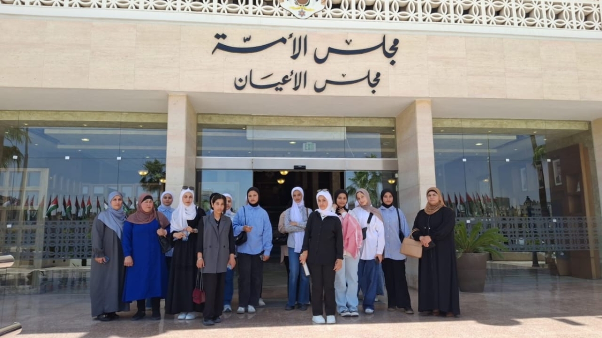 مركز شابات صرفا ينظم زيارة إلى مجلس الأمة لتعزيز الوعي بالحاكمية الرشيدة وسيادة القانون