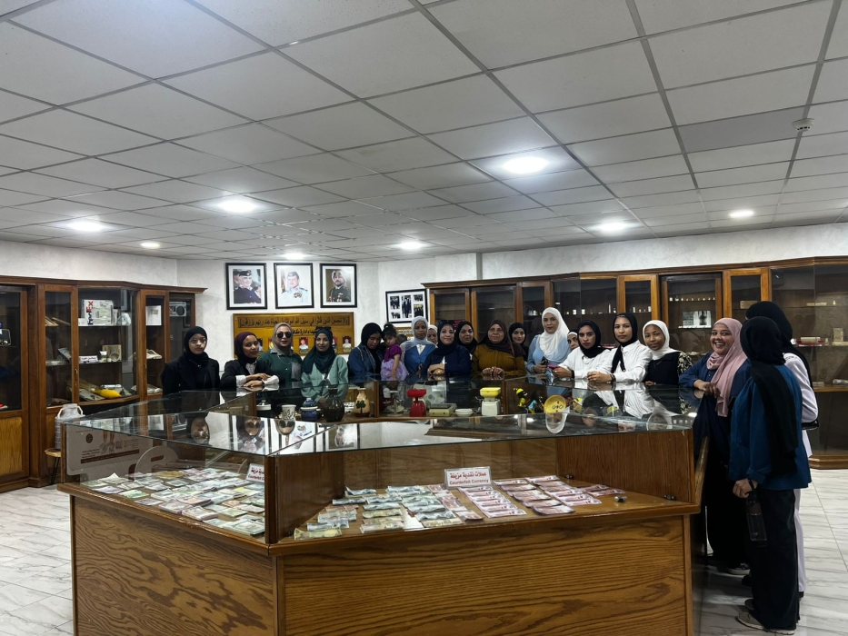 زيارة توعوية لمركز شابات غور الصافي إلى إدارة مكافحة المخدرات حول الآثار السلبية للإدمان
