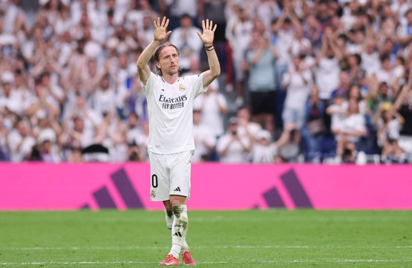 ريال مدريد يختار خليفة مودريتش لارتداء القميص رقم 10