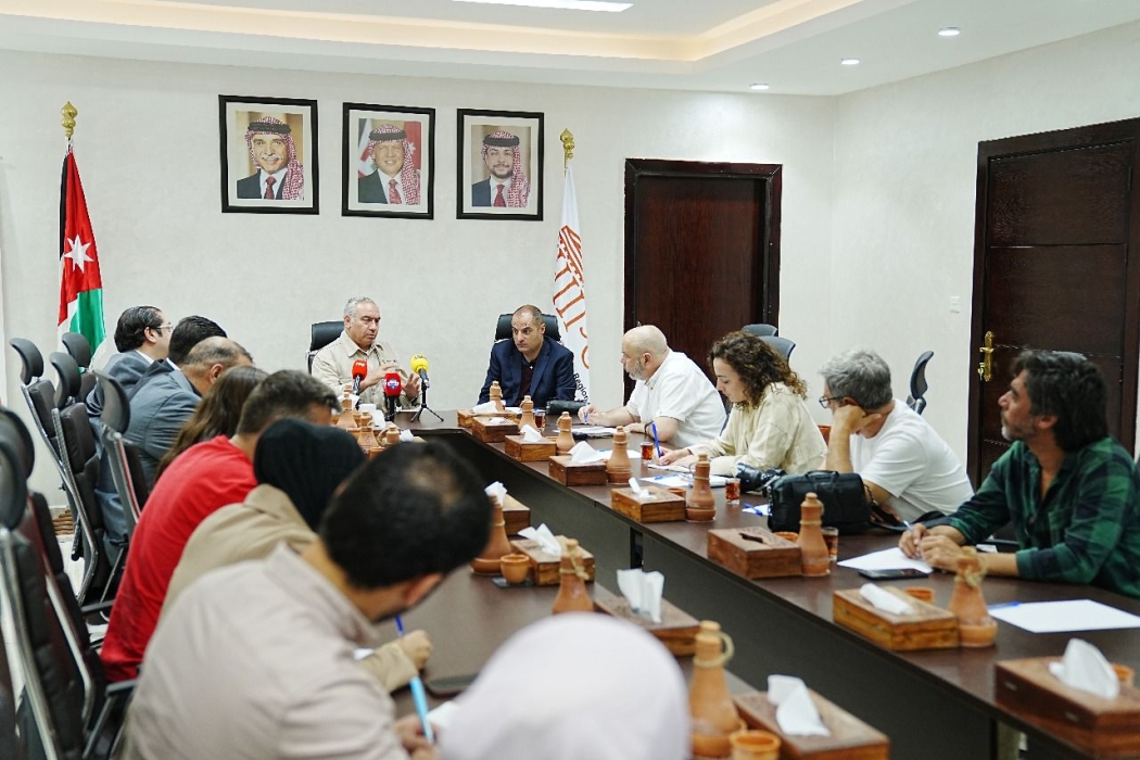 وفد إعلامي إسباني يزور البترا
