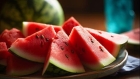 ماذا يحدث للجسم عند تناول البطيخ يوميا؟