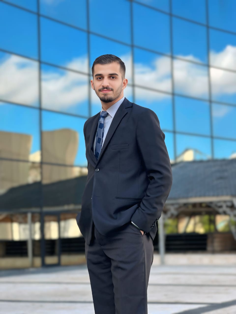 الروسان يهنئ جلالة الملك والشعب الأردني بعيد الأضحى المبارك