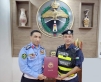 العميد فراس الرشيد يكرم الوكيل جرادات لإنقاذه حياة أحد المواطنين