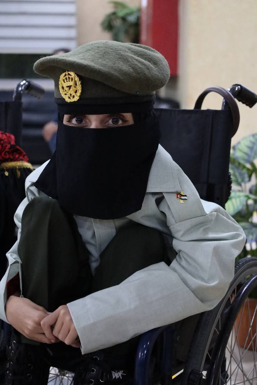 الفنانه التشكيلية ملك رأفت تكتب الأردن وطن لا يُهز