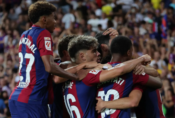 برشلونة يعلن نجاح العملية الجراحية لمدافعه جيرارد مارتن