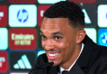 ريال مدريد يضم ألكسندر أرنولد من ليفربول ويتابع موهبة أرسنال لويس سكيلي
