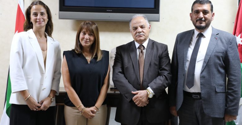 المذيعين ومعهد الإعلام يناقشان اوجه التعاون المشترك