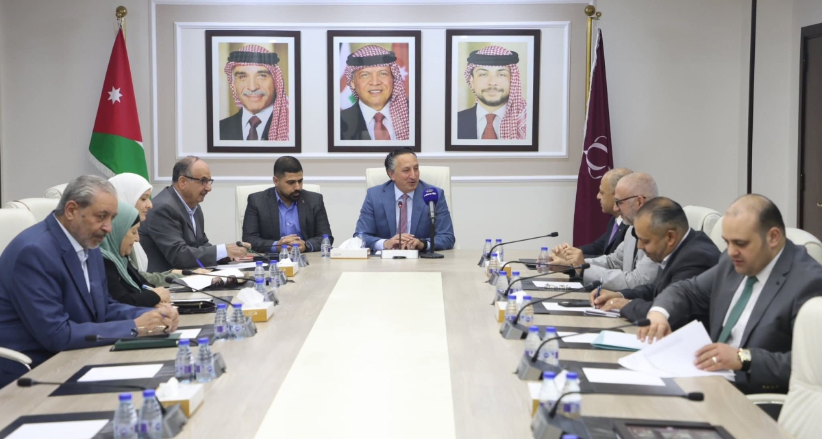 العمل النيابية تناقش أثر نظام إدارة الموارد البشرية على موظفي القطاع العام