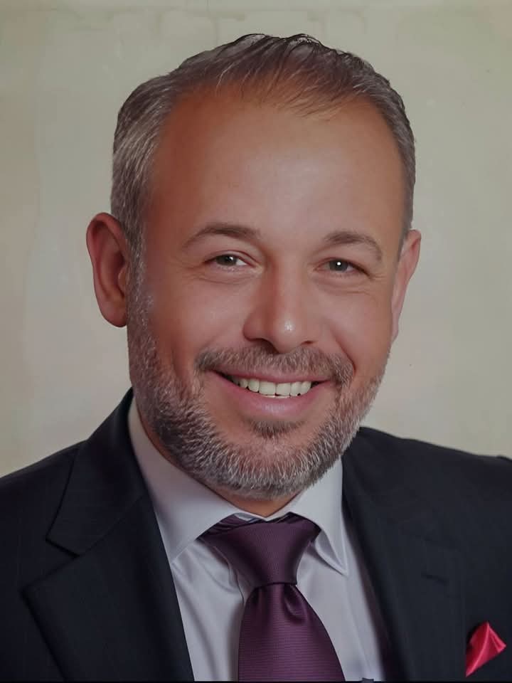 دكّان حارتنا بقلم: عاطف أبو حجر
