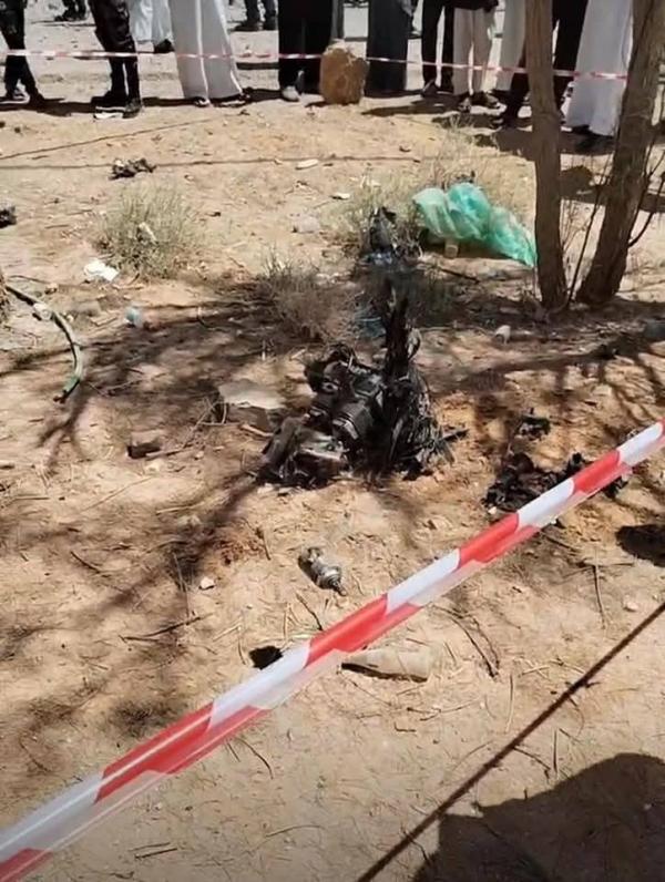 محافظ الزرقاء يطمئن على حالة طفلين أصيبا بشظايا جسم غريب