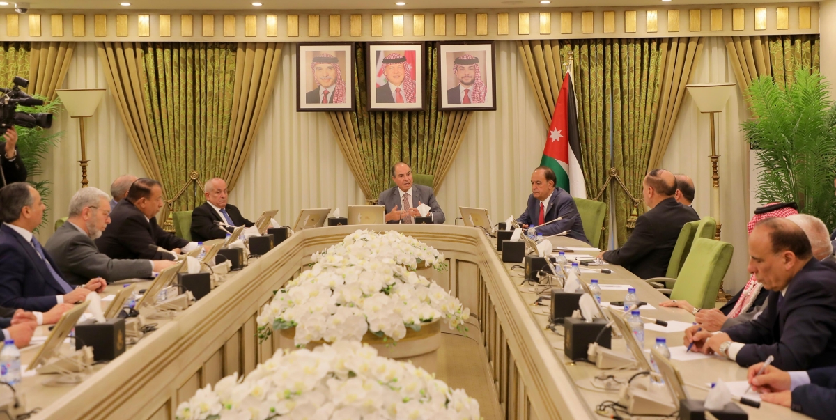 الشؤون العربية والدولية بالأعيان تناقش تطورات الأوضاع الإقليمية والدولية