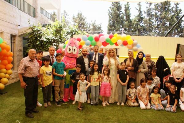 الكاتبة السهيل ترعى افتتاح النادي الصيفي لأكاديمية عالم الذكاء