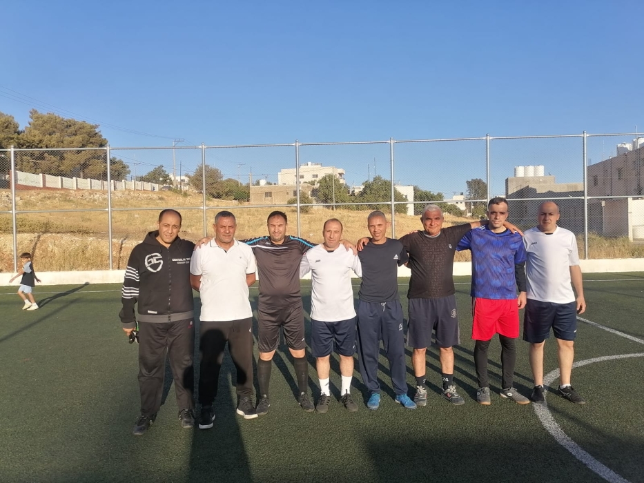 مركز شباب عبين عبلين ينظم نشاط كرة قدم لكبار السن وأولياء الأمور