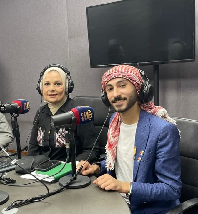 إدارة منصة RYS تكتب وين مع زينصوت إذاعي حيّ يُحرّك الميدان ويُعبّر عن الناس