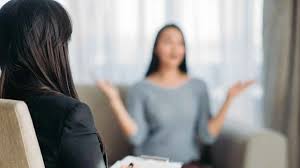 العلاج بالكلام يتفوّق على الأدوية النفسية