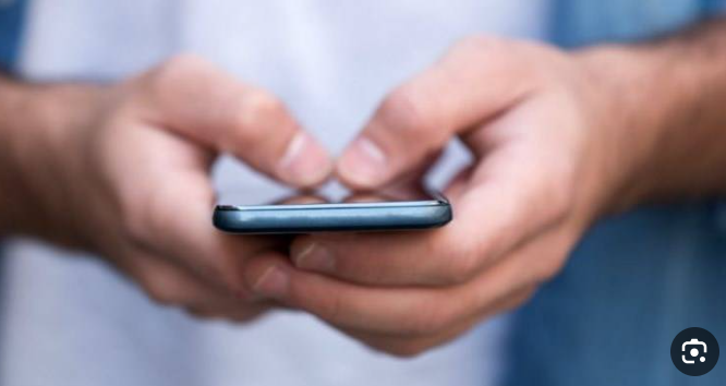 مواطنون يشكون زيادة أسعار بطاقات الخلوي