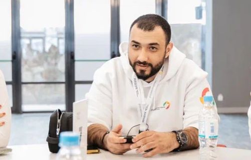 شاب أردني يفوز بالمركز الأول في جائزة بيئية دولية من بين 340 ألف مشروع عالمي