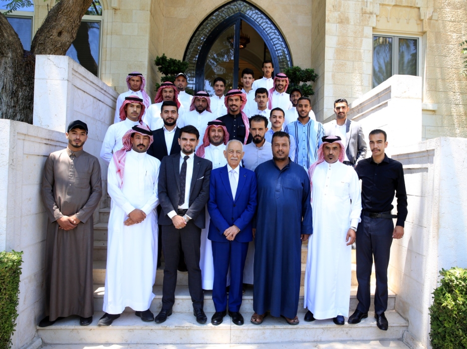 خلال لقائه وفدين من نادي الشبيبة المسيحي وأبناء قبيلة الحويطاتالعمران* *العيسوي: القيادة الهاشمية جعلت من الأردن منارة استقرار وأيقونة سلام*