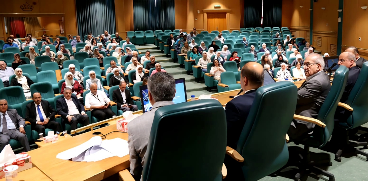 الأشغال تعقد ورشة عن ضوابط تحديد المُدد الزمنية للعطاءات