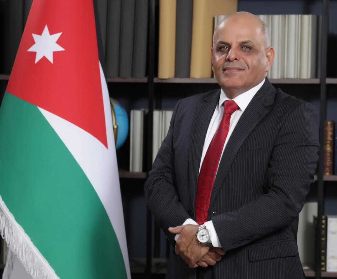 القلعة نيوز تهنئ الأستاذ عماد الشملان بمناسبة حصوله على درجة البكالوريوس
