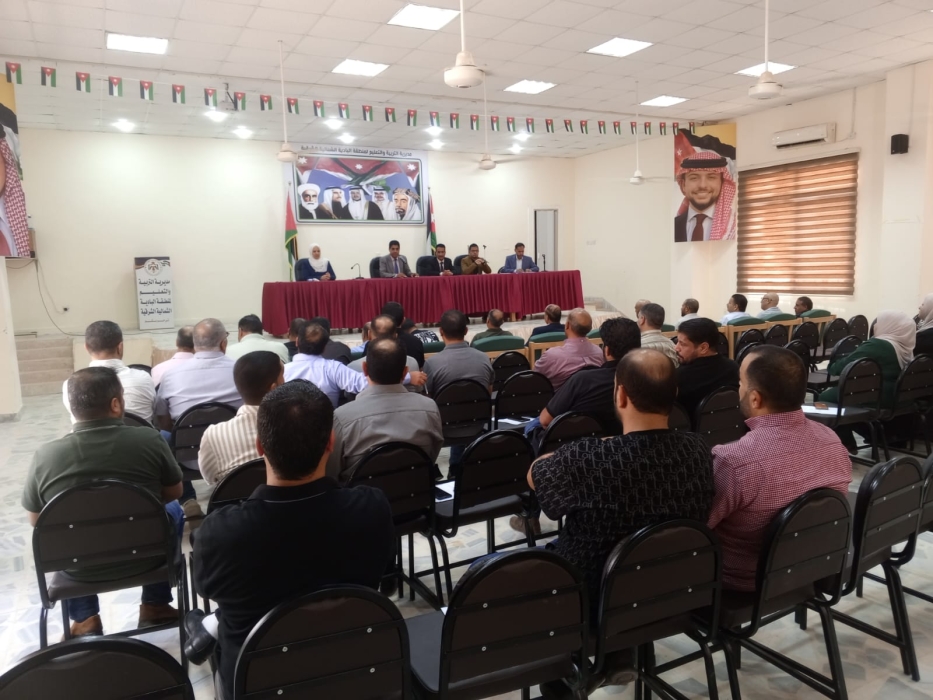الشرفات يجتمع بمندوبي وضباط الجودة لمراكز امتحانات الثانوية العامة  الحادي عشر