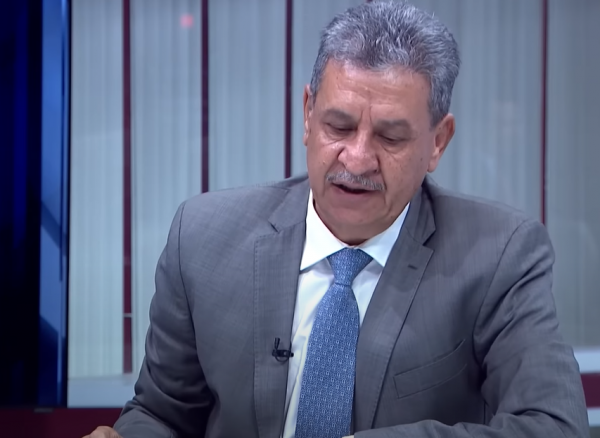 كلّاب يعتذر عن تقديم برنامج ستون دقيقة
