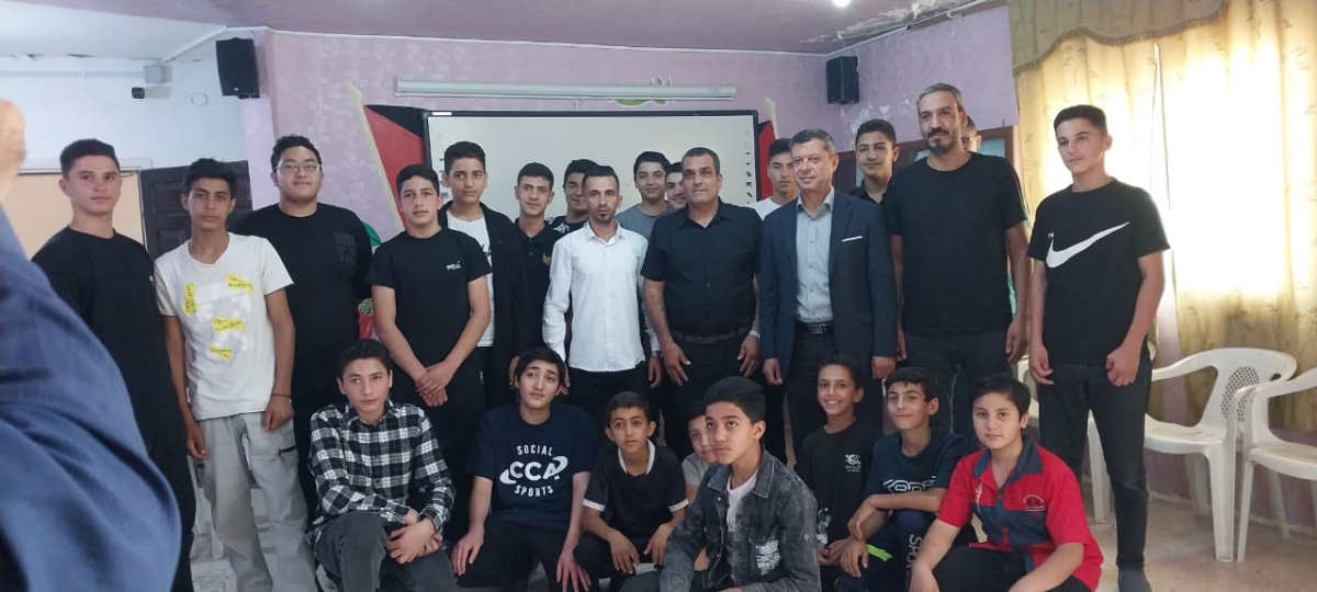 محاضرة حول نشر الفكر التعاوني في مركز شباب صخرة