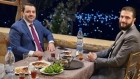 جلسة هادئة بعد يوم مزدحم.. الشيباني ينشر صورة مع الشرع في بلودان