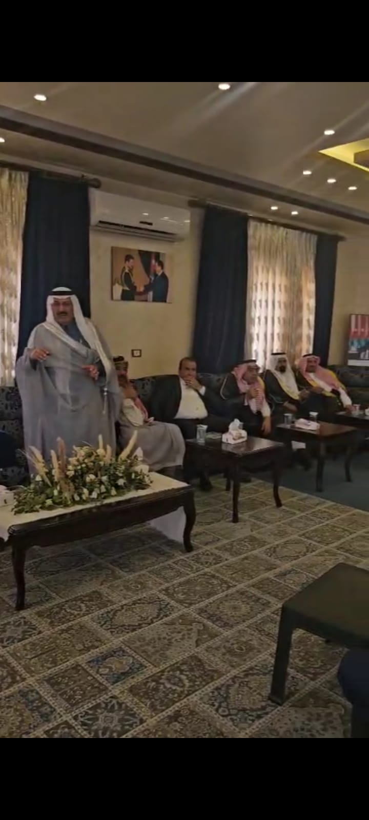 مستشار جلالة الملك لشؤون العشائر يجتمع مع شيوخ ووجهاء بني صخر في منطقة  اللبن