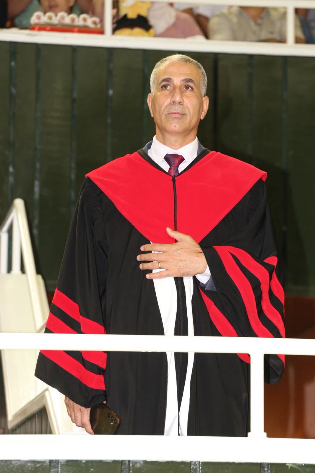 عميد كلية عجلون الجامعية حكاية لا ترويها الكلمات .