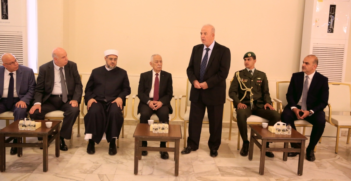 مندوبا عن الملك وولي العهد.. العيسوي يعزي بوفاة النائب الأسبق مفيد المبسلط