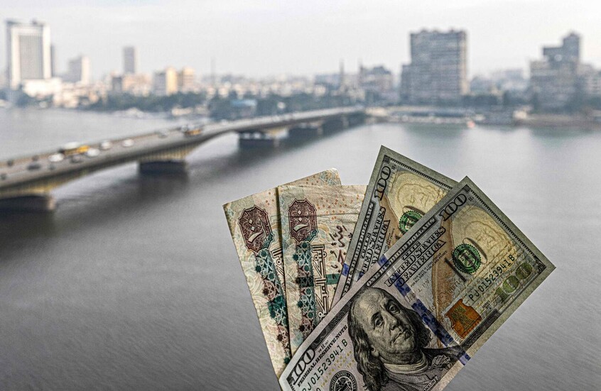 لأول مرة منذ سنوات.. قرار هام بشأن الدولار في مصر