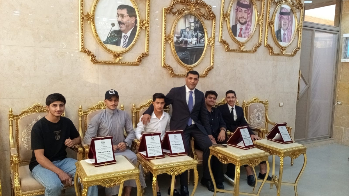 رابطة عشيرة الفارس الشوابكة تحتفي بكوكبة من أبنائها المتفوقين في الثانوية العامة