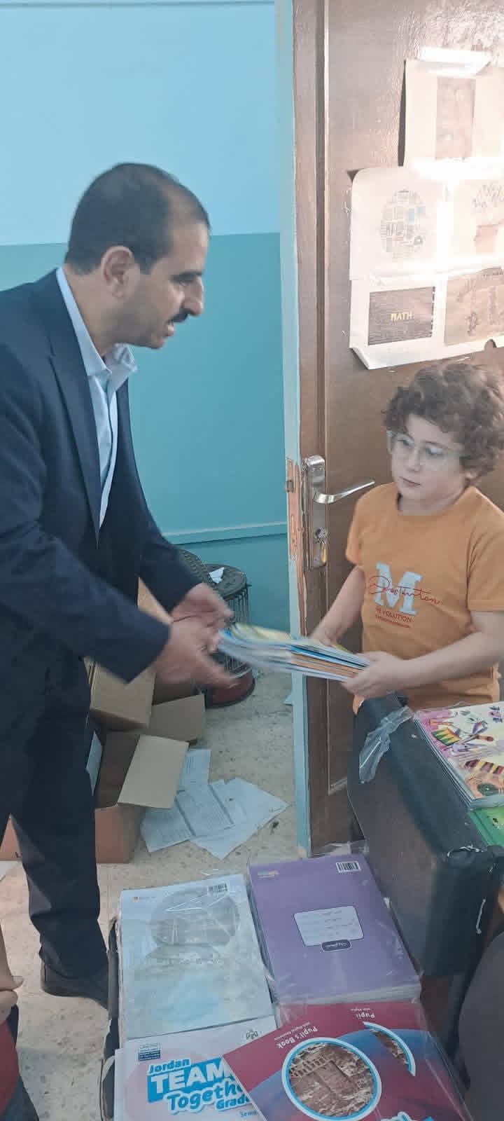 السكارنه يتفقد مدرسة القسطل الثانوية للبنين