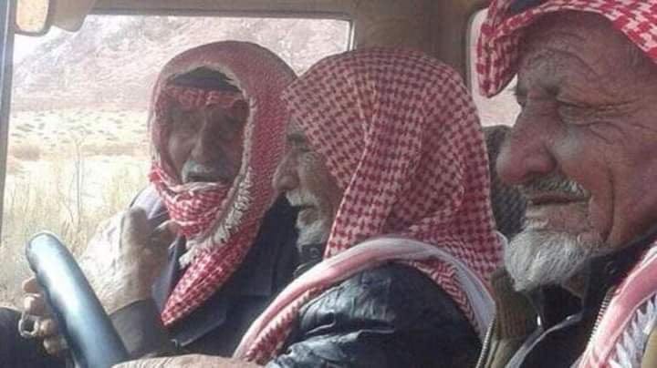 صداقة عمرها ثمانية عقود بين أبناء قبيلة الحويطات