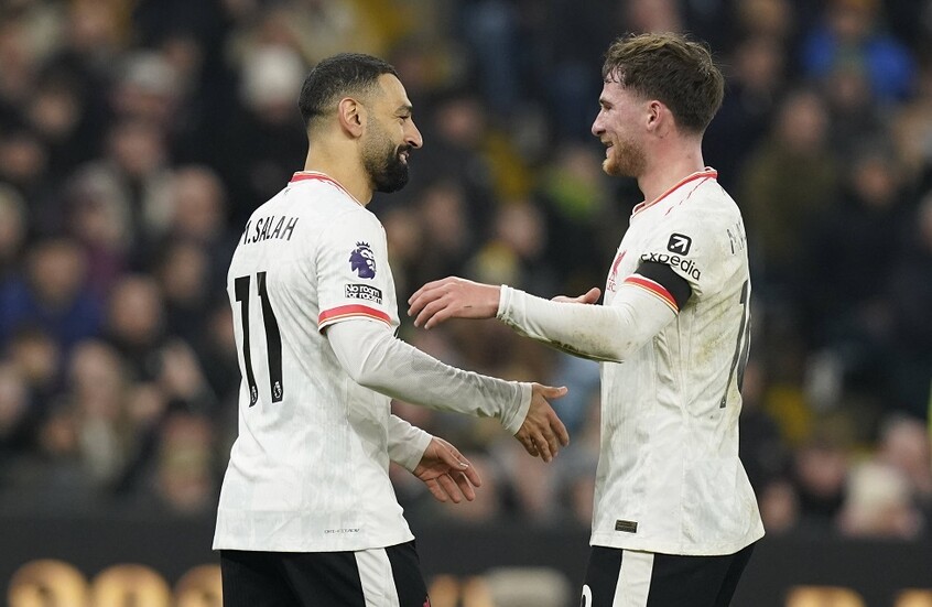 لاعب ليفربول ماك أليستر يوجه رسالة من كلمتين باللغة العربية قبل مباراته أمام نيوكاسل