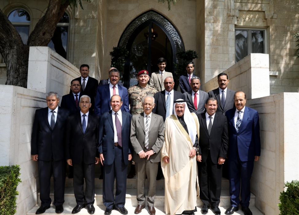 خلال لقائه عددا من كبار الضباط المتقاعدين العسكريين* *العيسوي: الملك وأبناء شعبه ونشامى الجيش والأمن والمتقاعدون العسكريون ركيزة صمود الوطن وحصنه المنيع*