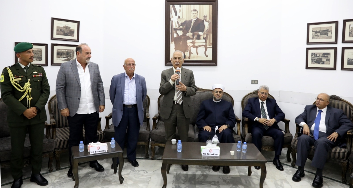 *مندوبا عن الملك وولي العهد. العيسوي يعزي بني عواد والجوارنة والديري وخير والعبابنة*