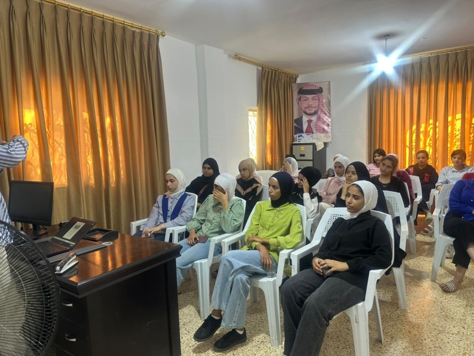 مركز شباب وشابات وادي الكرك يختتم نشاطًا تدريبيًا بعنوان المهارات الرقمية