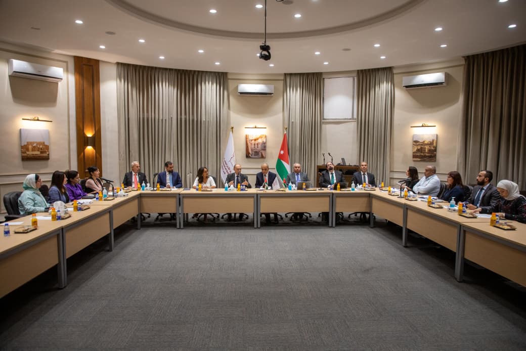 وزير السياحة يترأس الاجتماع الأول للجنة التوجيهية لمشروع المجتمعات المحلية والسياحة المستدامة في البترا ووادي رم