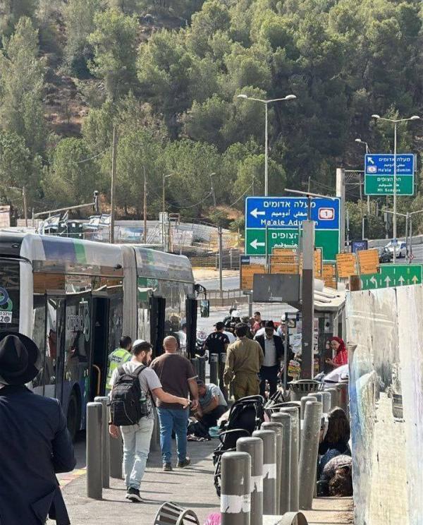 الشاباك يعترف : ثغرة في السياج الأمني أدت لعملية القدس