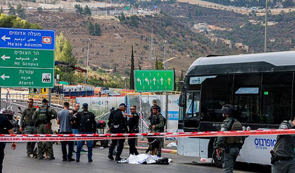 إصابة إسرائيليين في عملية طعن بالقدس وحالة أحدهما خطيرة