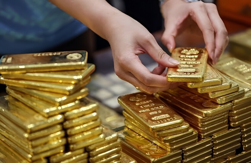 مصر تعزز احتياطي الذهب بمضبوطات الشرطة