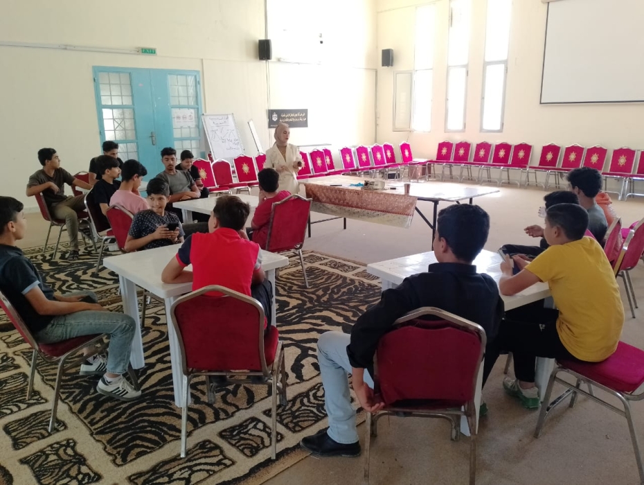 ورشة تثقيفية حول العادات الغذائية الصحية في مركز شباب عي