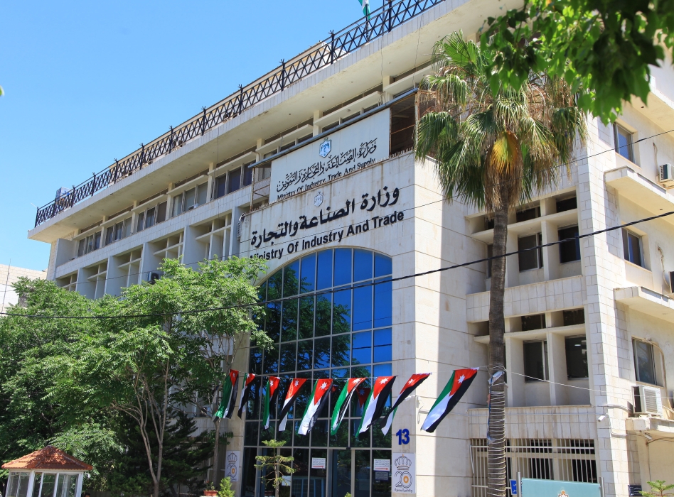الصناعة والتجارة تضبط أكثر من 100 مخالفة لمخابز خلال 9 شهور